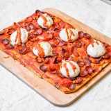 Burrapizza Cafonata (Whole pie, cut in 8 slices)