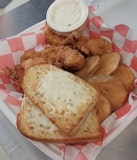 DELUXE CHICKEN TENDER BASKET