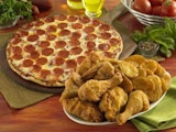 SMALL 1 TOPPING PIZZA & 4 PIECE FRIED CHICKEN WITH POTATO MEDALLIONS